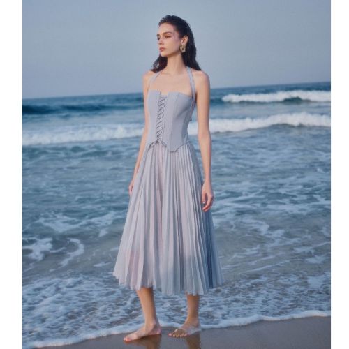 Versant Halter Neck Corset Dress_JO202.16_Joven Brand_ชุดเดรสยาวคอปก Versant หรูหรา