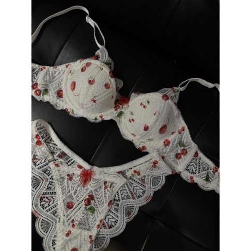 Cherry Underwear Set_LA194.43_LACE Brand_ชุดชั้นในลายเชอร์รี่ดีไซน์พิเศษ