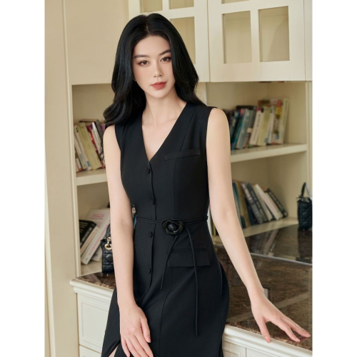 Victoria V Neck Side Slit Long A Line Dress_JO202.6_Joven Brand_ชุดเดรสยาวสไตล์วิคตอเรียนที่หรูหราและหรูหราพร้อมคอวีและรอยผ่า