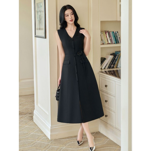 Victoria V Neck Side Slit Long A Line Dress_JO202.6_Joven Brand_ชุดเดรสยาวสไตล์วิคตอเรียนที่หรูหราและหรูหราพร้อมคอวีและรอยผ่า