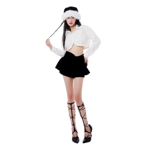 Zizi With Bow Mini Skirt_CA.46.40_Cara Club Brand_กระโปรงสั้นและกางเกงขายาวของผู้หญิง Zizi พร้อมโบว์ผูกบุคลิกภาพ