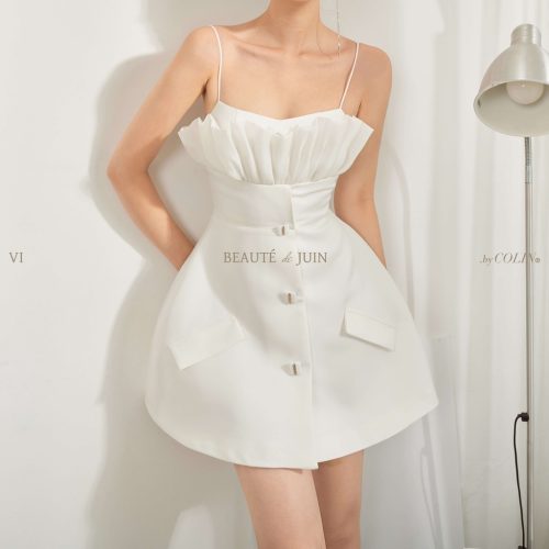 Chiffon Pleated Straps Short Dress_CO51.7_Colin Brand_เดรสสั้น 2 สายของผู้หญิง แต่งผ้าชีฟองจับจีบหน้าอกสี่เหลี่ยมและขาบาน