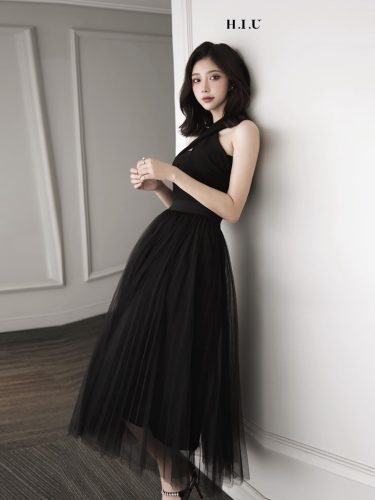 Chiffon Maxi Skirt_HI33.5_HIU Brand_กระโปรงยาวผ้าชีฟองจับจีบผู้หญิง 3 ชั้นกระโปรงแม็กซี่ทรงยาว H.I.U แฟชั่นดีไซน์กระโปรงเรียบหรู