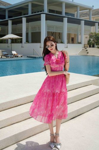 Wraparound Dress_Chest flowers With Pleated Fishtail Dress_LD282_Lamia Design Brand_เดรสจับจีบแต่งดอกไม้หน้าอก