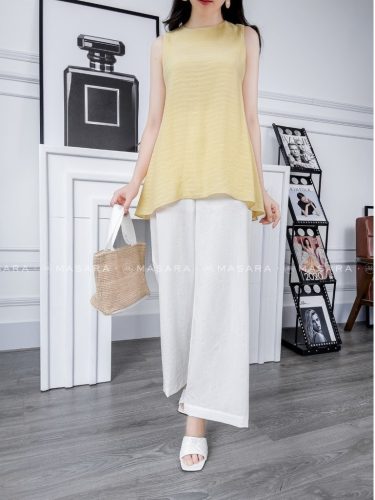 Yellow SleevelessShirt_MA47.5_Masara Brand_เสื้อกล้ามสีเหลืองเนื้อนุ่ม เย็นสบาย