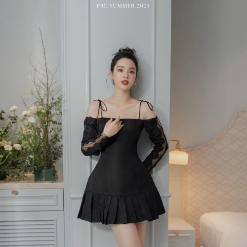 Two Straps Long Sleeves With Lace Short Dress_CO51.14_Colin Brand_ชุดเดรสสั้นสตรีมีสายสองข้าง แขนยาว และลูกไม้คริสตัล