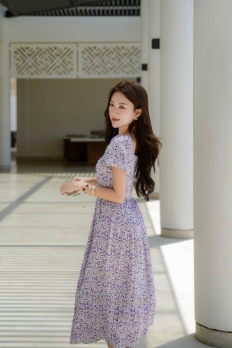 Midi Dress_Short hands Square neck Little flower Dress _LA8.8_Lamia Design Brand_ชุดเดรสลายดอกไม้เด็ก คอเหลี่ยมและแขนจับจีบ