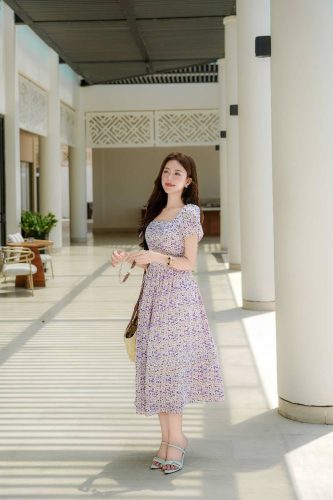 Midi Dress_Short hands Square neck Little flower Dress _LA8.8_Lamia Design Brand_ชุดเดรสลายดอกไม้เด็ก คอเหลี่ยมและแขนจับจีบ