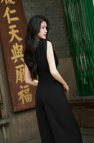 Pleated JUMPSUIT With Belt_VJ23155_VELLA FASHION Brand_JUMPSUIT รีดหน้าอกพร้อมเข็มขัด เติมเต็มรูปร่างของคุณ