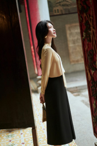 Long A Line Skirt_VV23135_VELLA FASHION Brand_กระโปรงทรงเอยาว