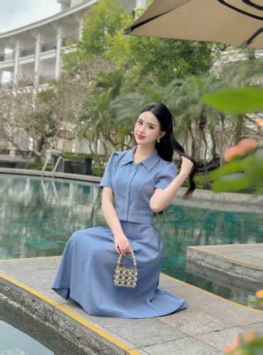 House Dress_ Pleated Skirt With Short-sleeved shirt _LA8.16_Lamia Design Brand_ชุดเสื้อเชิ้ตแขนม้วนพร้อมกระโปรงจับจีบขนาดใหญ่