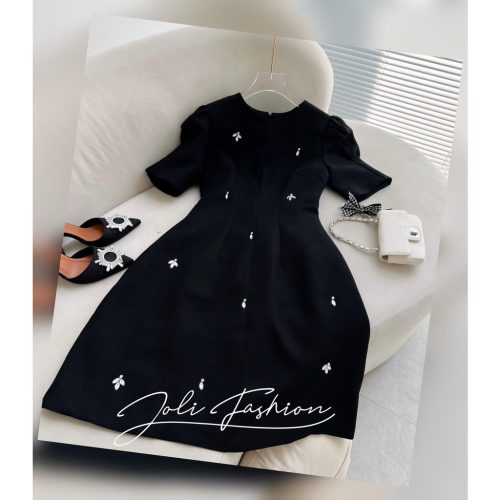 Black Beaded Mini Dress_JO32.2_JOLI Brand_ชุดเดรสดีไซน์ระดับไฮเอนด์พร้อมลูกปัดยางสีดำ