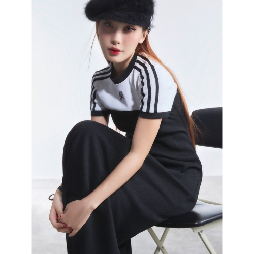 Crew Neck Short sleeve Dress Linen Long Dress_CA.46.4_Cara Club Brand_CARA Loona ชุดเดรสยางยืดยาว คอกลม แขนสั้น แถบขาว-ดำ