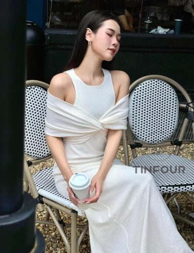 Off The Shoulder Midi Dress_D444_TinFour Clothing Brand_ชุดเดรสยาวปิดไหล่ Twisted รักแร้