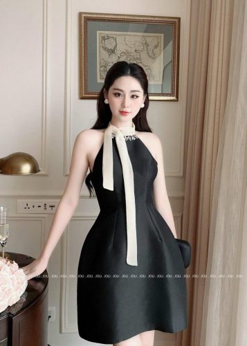 Halter Neck Aline Mini Dress With Bow_JO32.18_JOLI Brand_เดรสสีดำผูกโบว์หรูหรา