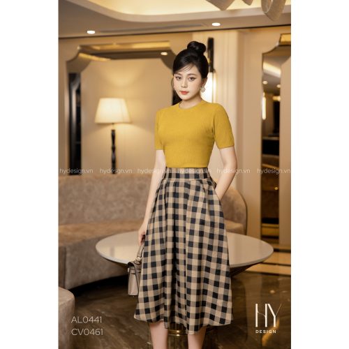 Checkered Midi Skirt_HY_CV0461_HY Design Brand_กระโปรงลายตารางคุณภาพสูง สไตล์โมเดิร์น เรียบหรู