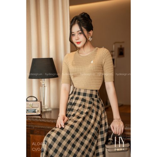 Checkered Midi Skirt_HY_CV0461_HY Design Brand_กระโปรงลายตารางคุณภาพสูง สไตล์โมเดิร์น เรียบหรู