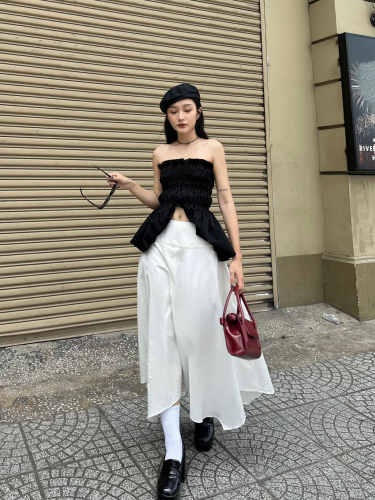 LALA Pleated Maxi Skirt_SI19.6_91 Signature Brand_กระโปรงสีขาวเซที่หรูหรา | LALA SKIRT