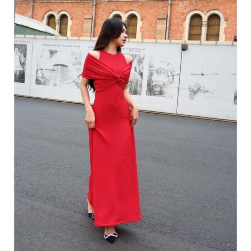 Off The Shoulder Midi Dress_D444_TinFour Clothing Brand_ชุดเดรสยาวปิดไหล่ Twisted รักแร้