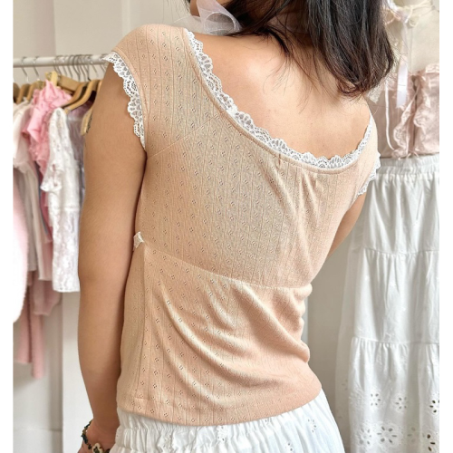 Beige Square Neck Top_19 61.10_1988 Brand_เสื้อครอปคละสี Beige