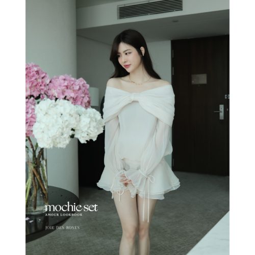 Mochie Set_Off The Shoulder Top+Silk Skirt JO24.3_JOIE DES ROSES Brand_Set เสื้อและกระโปรงบานผ้าไหมโมจิ