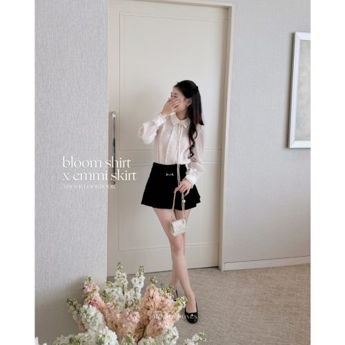 Bloom Ruffle Silk Shirt_JO24.12_JOIE DES ROSES Brand_เสื้อเชิ้ตผ้าไหมมีระบาย Bloom