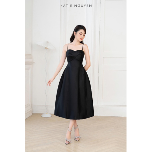 Gabril Midi Dress_KA26.12_KATIE NGUYEN Brand_Gabril Midi Dress เดรสเกาะอกบิด