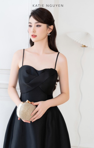 Gabril Midi Dress_KA26.12_KATIE NGUYEN Brand_Gabril Midi Dress เดรสเกาะอกบิด