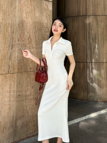 Long Form Trumpet Polo Dress_LA01_Mieu Brand_ชุดเดรสยาวผู้หญิงคอโปโลทรงหางปลาและช่วงอกสวยงาม