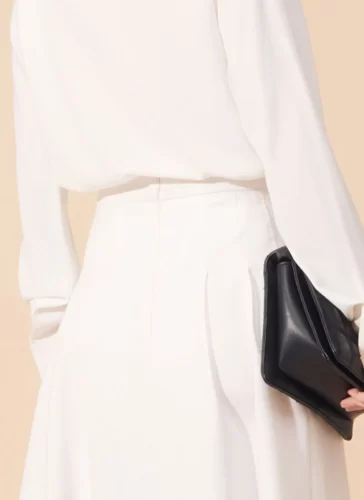 Venny White Midi Skirt_MI100.9_Miki Classic Brand_ชุดเดรสยาวเอว Venny Ben สีขาว