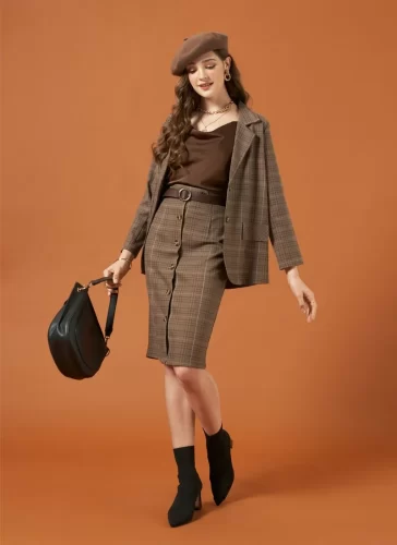 Caro Slim Fit Midi Skirt_MI100.12_Miki Classic Brand_ชุดเดรส Midi Checkered Slim