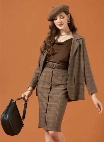 Caro Slim Fit Midi Skirt_MI100.12_Miki Classic Brand_ชุดเดรส Midi Checkered Slim