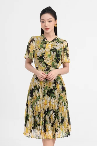 Floral Pattern Pleated Midi Dress_IV115.2_IVY MODA Brand_เดรสพลีทลายดอกไม้