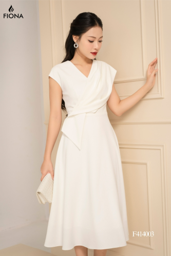 Flared V Neck Midi A Line Dress_FI88.15_FIONA Brand_เดรสบาน คอหวาน ไหล่เว้า จีบด้านหน้า