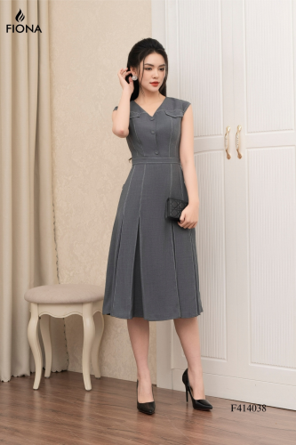 V Neck Flared Midi Dress_FI88.8_FIONA Brand_เดรสทรงหางปลาทรงบาน คอวี แขนบาน และงานเย็บ