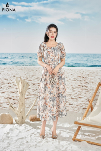 Foral Pattern Flared Midi Dress_FI88.4_FIONA Brand_ชุดเดรสลายดอกไม้ทรงบาน เอวยางยืด และกระโปรงทรงเข้ารูป