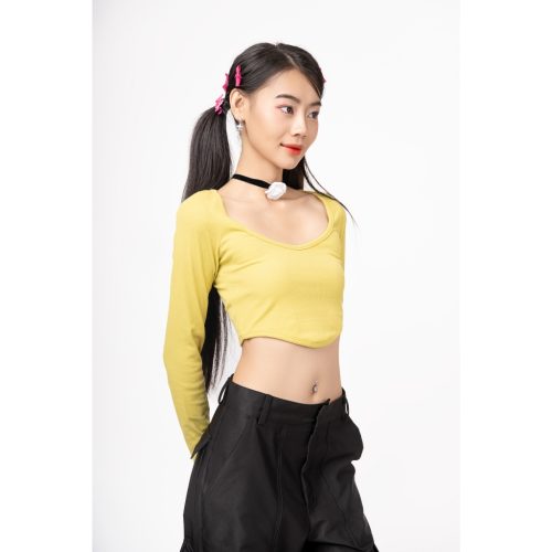 Avis Long Sleeve Crew Neck Form Fit Croptop_AC83_TOPTIFY Brand _เสื้อครอปแขนยาวธรรมดาผู้หญิงคอกลมและเสื้อ Avis Top รูปหัวใจ