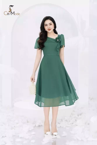 Dark Green Flared Midi Dress Tie Bow_CI135.6_ Citi Mode Brand_ชุดเดรสสีฟ้าประดับด้วยดอกไม้