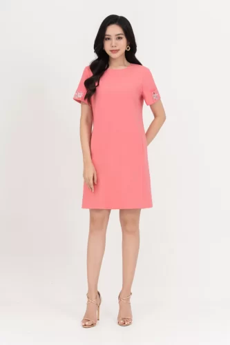 Aurora Straight Dress_IV115.8_IVY MODA Brand_AURORA DRESS – ชุดเดรสผ้าทอทรงตรง BURN OUT