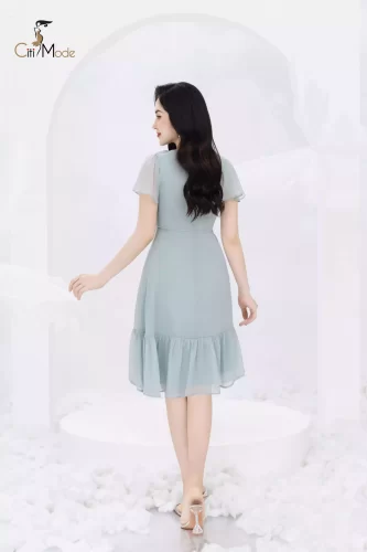 Blue Flared Midi Dress Tie Bow Chest_CI135.13_ Citi Mode Brand_ชุดเดรสบานสีน้ำเงินพร้อมสายสะพายไหล่และลายดอกไม้