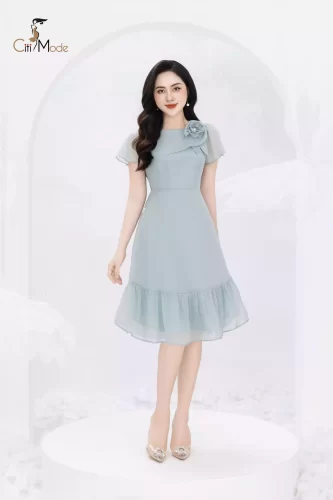 Blue Flared Midi Dress Tie Bow Chest_CI135.13_ Citi Mode Brand_ชุดเดรสบานสีน้ำเงินพร้อมสายสะพายไหล่และลายดอกไม้