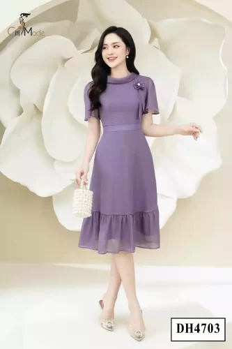 Purple Chiffon Flared Midi Dress With Bow_CI135.18_ Citi Mode Brand_ชุดเดรสผ้าชีฟองสีม่วงคอปกผูกโบว์