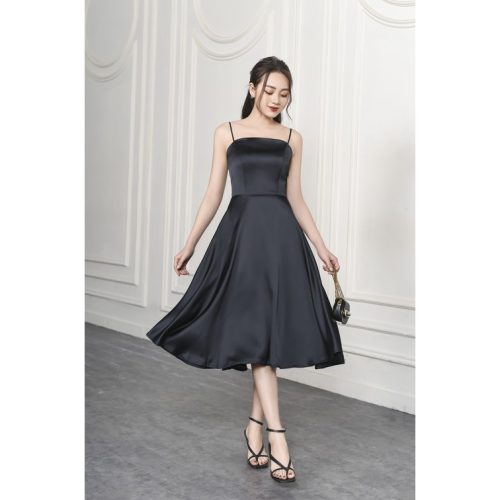 Silk Sleeveless Flared Midi Dress_6500220_KOISAN Brand_ชุดเดรสผ้าไหมสายเดี่ยวหรูหราและเย้ายวน