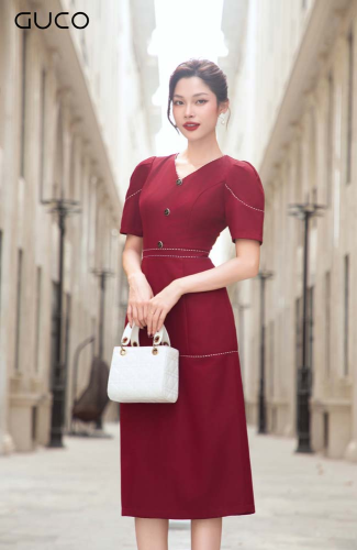 V Neck Midi A Line_4435D_GUCO Brand_เดรสคอกลมพร้อมการต่อด้ายปัก