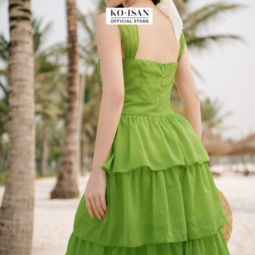 Tieded Maxi Dress_S2382022_KOISAN Brand_แมกซี่เดรสชายหาดพร้อมสายสะพายไหล่ไขว้และระบาย 4 ชั้นทำจากวัสดุผ้าไหมคุณภาพสูงหรูหราสำหรับผู้หญิง