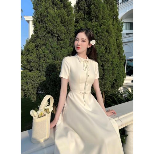 Cream Tuytsi Elastic Midi Dress_FL131.1_FLANE Brand_เดรสยาวสีครีม คอปกเยอรมัน และเข็มขัดโบว์ – ผ้าทูตซี่เกาหลีคุณภาพสูงยืดได้เล็กน้อย