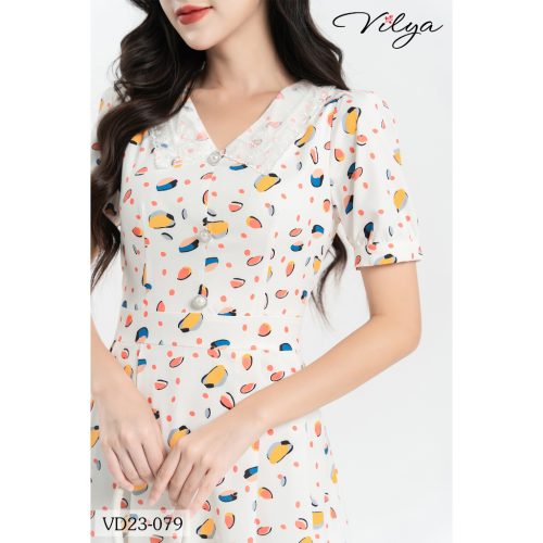 Peter Pan Collar Neck Flared Midi Dress_VD23-079_Vilya Brand_เดรสแนวสตรีททรงบานและคอปกลายใบไม้ลูกไม้