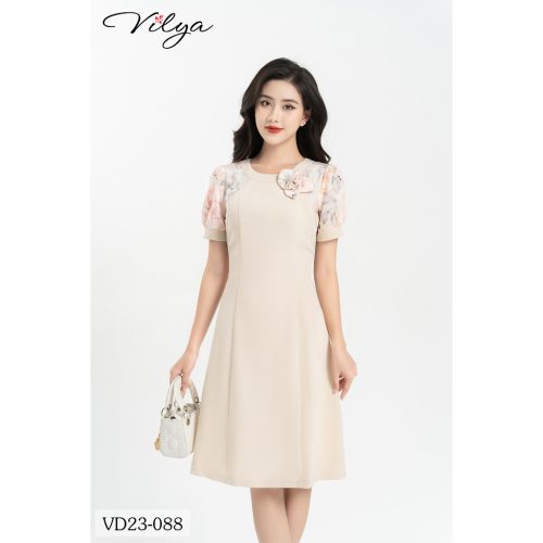 Cream Short Sleeve Flared Midi Dress With Flower Detailed_VD23-088_Vilya Brand_ชุดเดรสทำงานบานสีครีม แขนสั้นลายดอกไม้