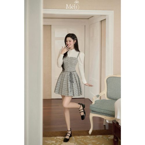 Tweed Black White Pleated Mini Dress_ME31.14_Méli Brand_ชุดราตรีผ้าทวีตขาวดำ มีสายผูกเอว (ไม่รวมเสื้อเชิ้ต)