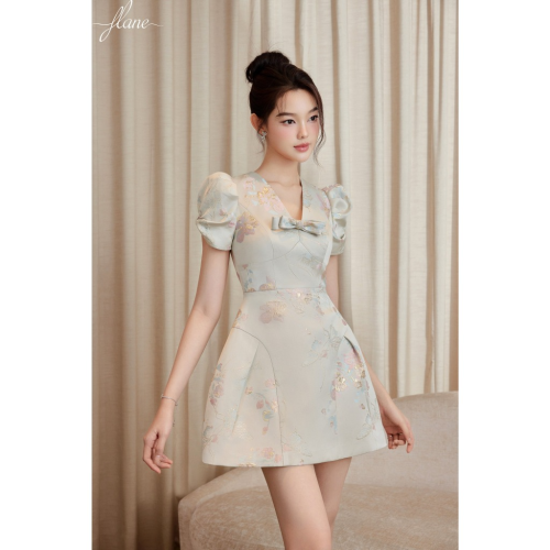 V Neck Short A Line Dress With Sleeve Bow_FL131.4_FLANE Brand_เดรสเดรสคอวีสีน้ำเงิน ทรงเอ แขนสั้น มีโบว์ – วัสดุ: เดรสสีแดงเข้ม ทรง: สั้น A